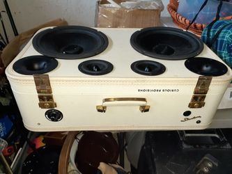 Starline suitcase speaker box