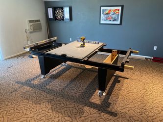 POOL TABLE