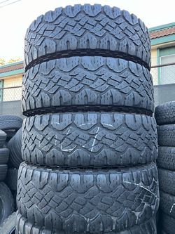 Vendo 285/60/R20 las 4 llantas goodyear por $200