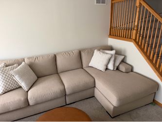 Ashely sectional with right arm corner - 5 years warranty