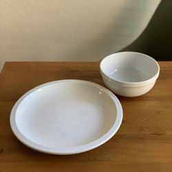 Pottery Barn- Dinner Plates And Dessert Bowls 