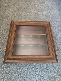 WOODEN BASEBALL DISPLAY CASE Glass front in excellent condition and holds 9 baseballs. Mounts with 2 screws to the wall.