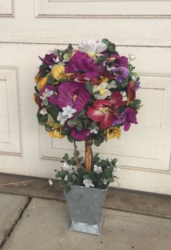 Flower Decor - colorful piece with metal vase