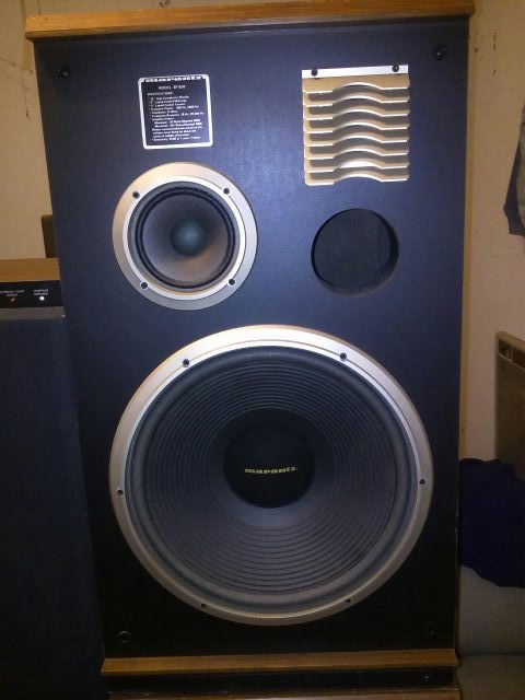 Marantz SP 1500 speakers