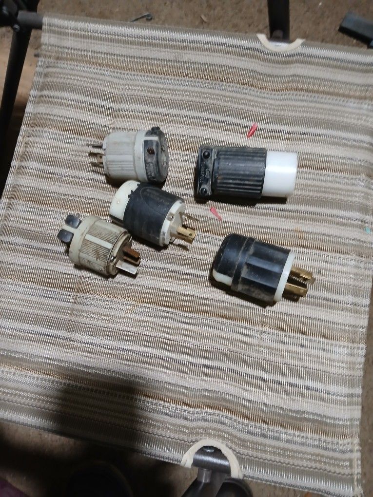 220 Plugs