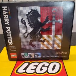 LEGO Harry Potter Hogwarts Crest Art 31201 New