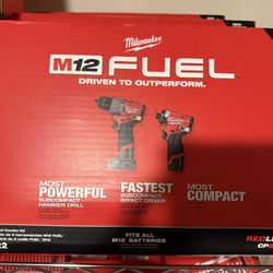Milwaukee M12 Fuel Drill Kit 