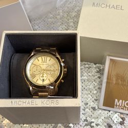 Brand NEW! Michael Kors Watch MK5605 Gold 