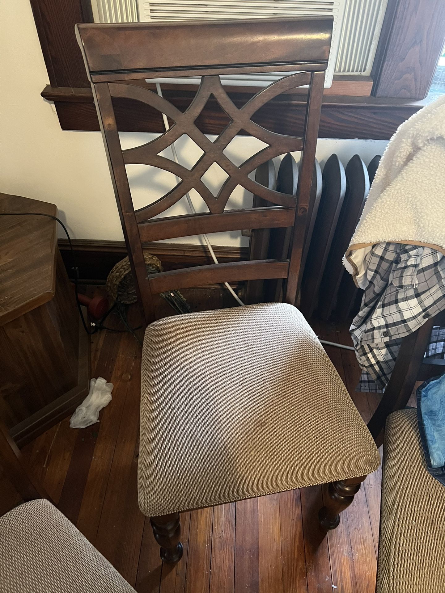 NEW!! Dining room table Woodmont leg set W/18” leaf