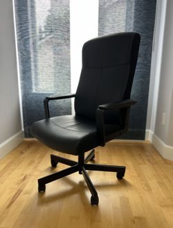 Office Chair (BRAND NEW)