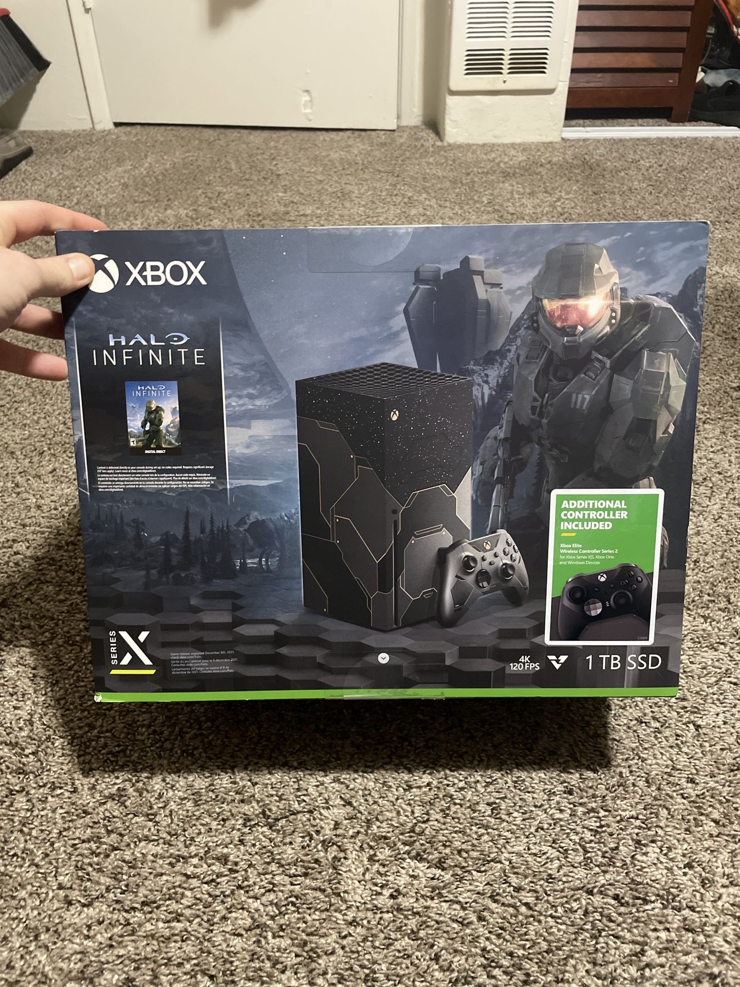 Halo Xbox Bundle , Comes W/ Extra controller