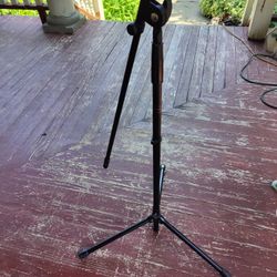 Tripod Very Good Condition $10 Firm 