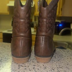 Kid Boots 