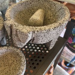 Molcajete De 9” Para La Salsa.