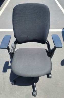 Steelcase Leap V2 Office Desk Gaming Chairs