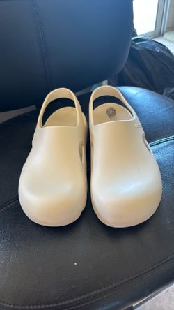 POSEE-sandals
