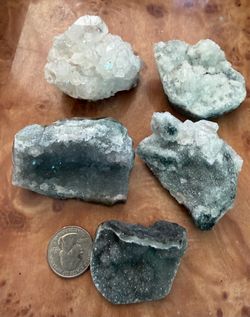 chalcedony and apophylite