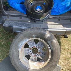 THIS Week Soon Cheap 2 Bridgestone 265/65/17 Loose Tires Available 