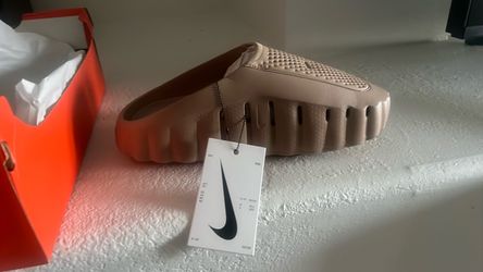 New in box Nike mind 001 size 9
