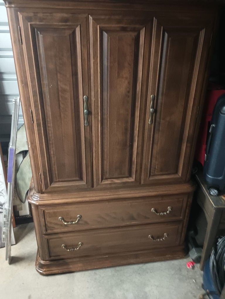 Ethan Allen Armoire Dresser
