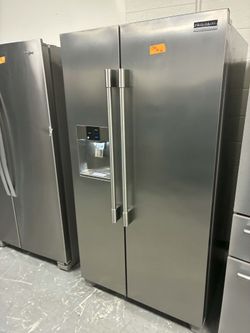 Frigidaire Professional Side-by-Side Refrigerator