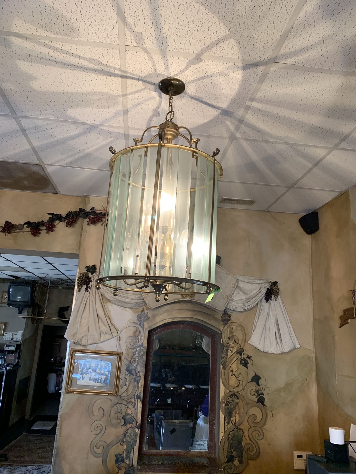 19” diameter 2 row 9 bulb Chandelier