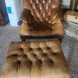 Chair With Ottoman 