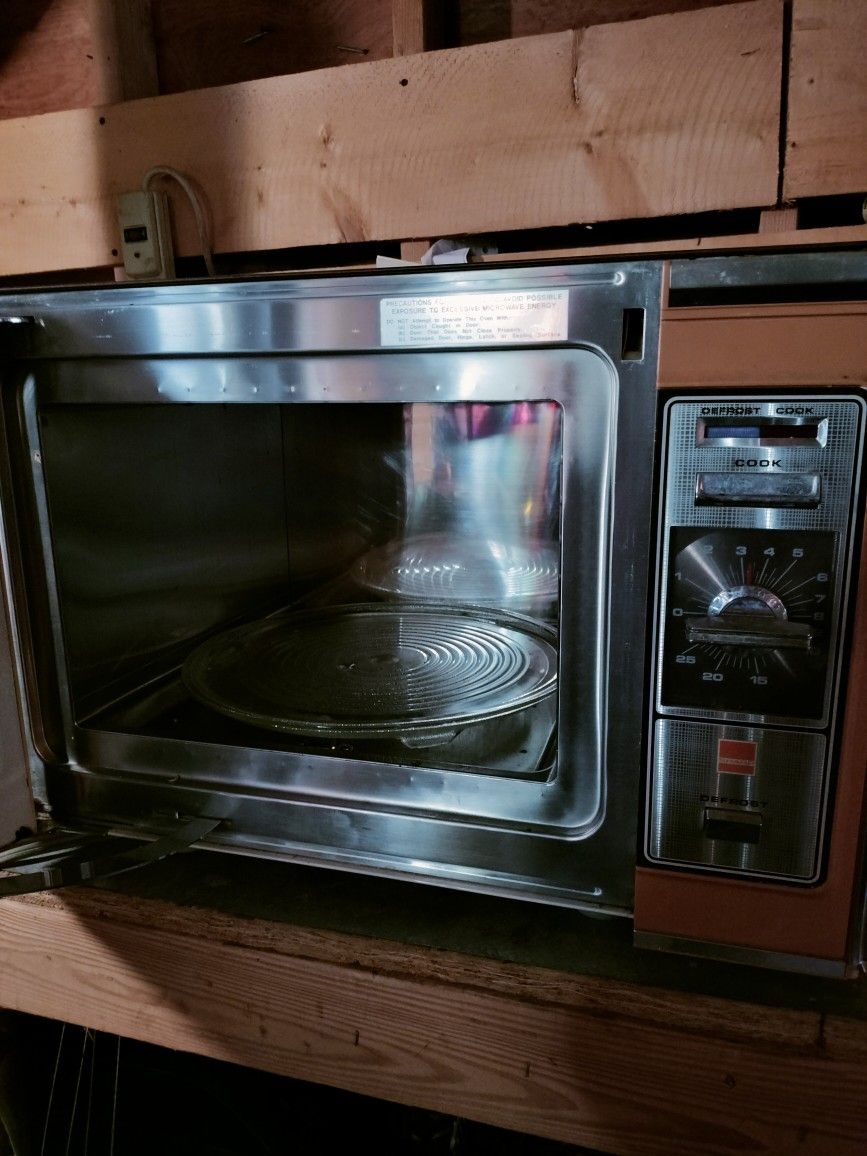 Vintage Microwave