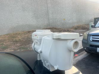 Variable speed intelliflo almost new