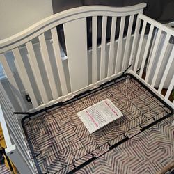 Graco Solano Convertible Crib/Toddler Bed