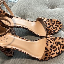 Size 11 Women’s Leopard Print Block Heels