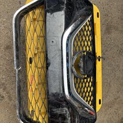 2017 Nissan Maxima Front Bumper Grille 