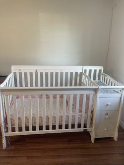 Crib with mattress