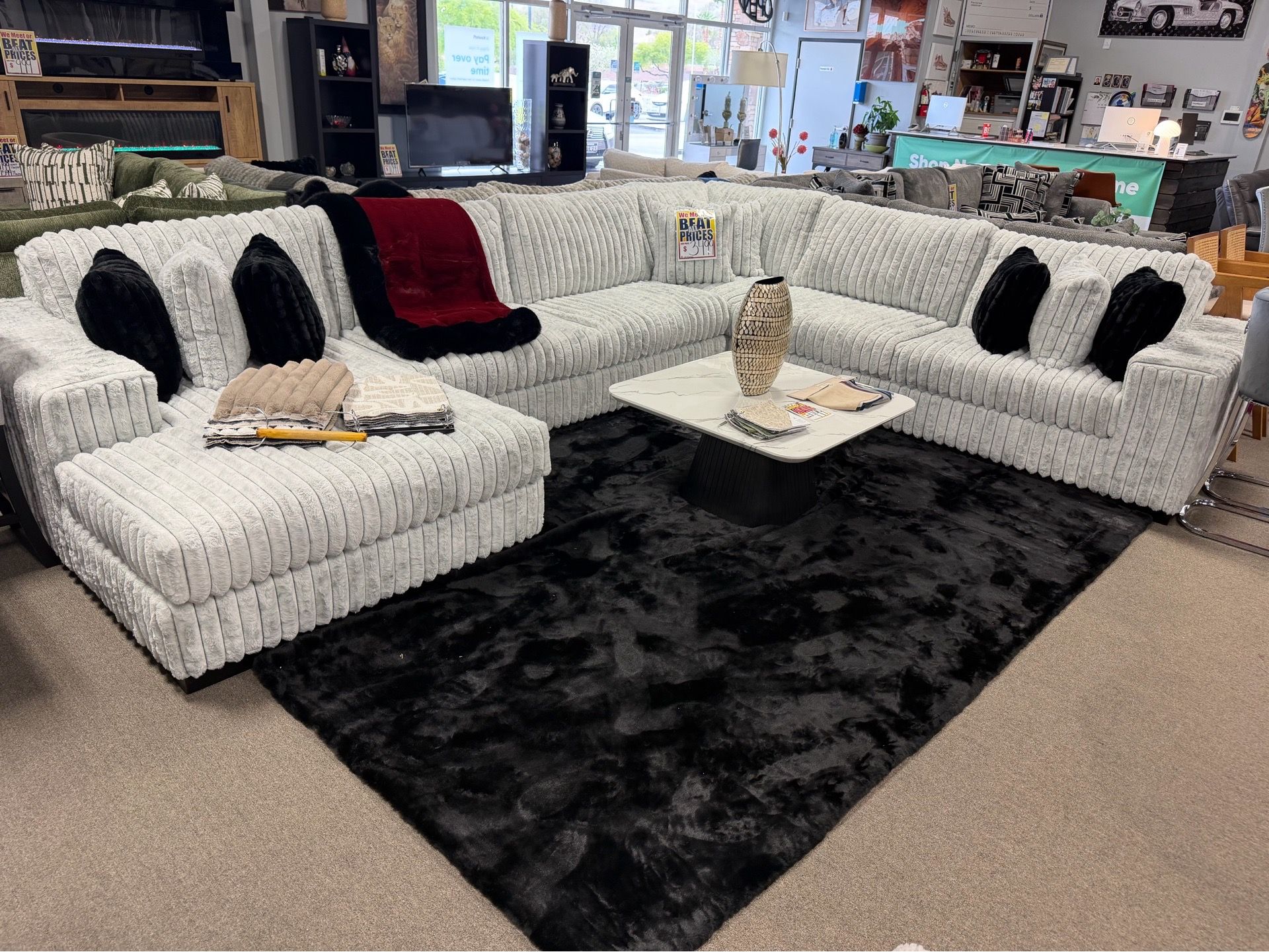 Oversized sectional! Easy financing! ✅❤️🤩 many colors!
