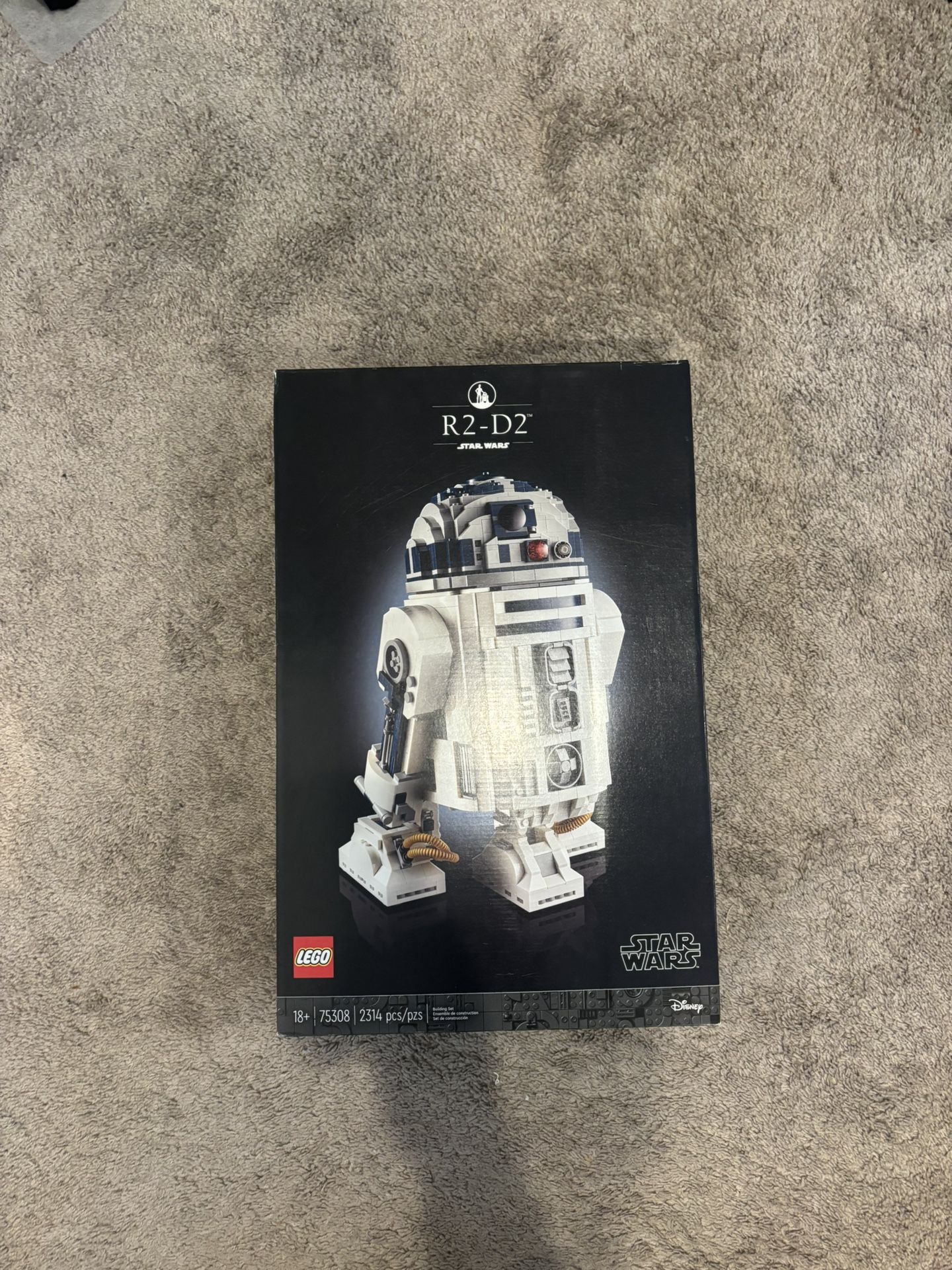 LEGO Star Wars: R2-D2 Ultimate Collectors Set Brand new in box sealed (75308)