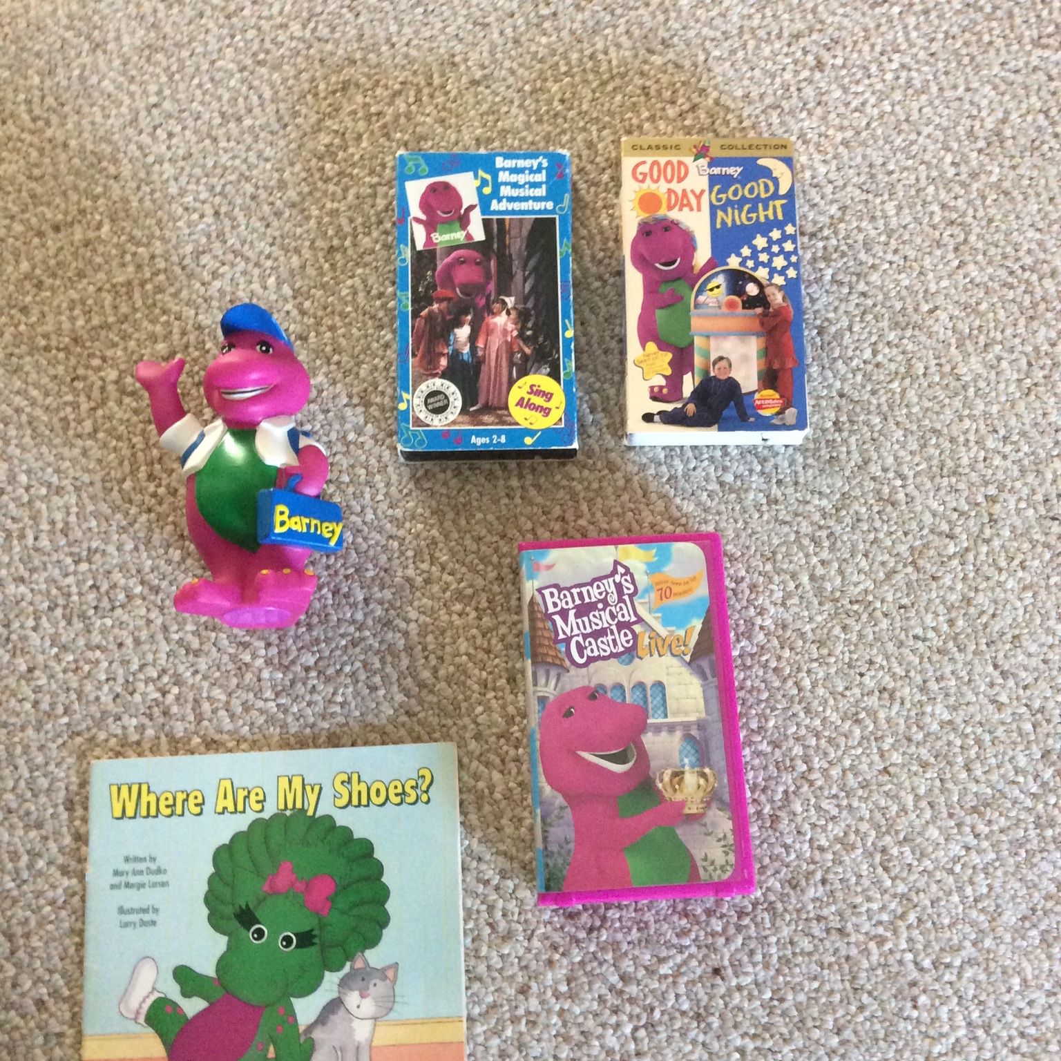 Vintage  Assortment The Purple Dinosaur BARNEY Preowned Coin BANK ——Baby Bop Book ,—-3 VHS Tapes $25 Take All.