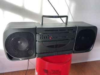 Retro Stereo Players ‘Boom Box’