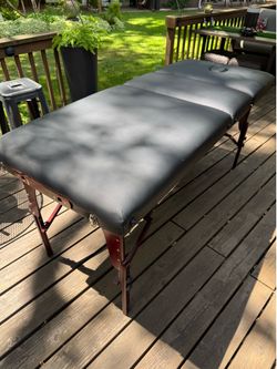 Portable massage table