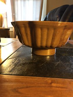 Perfect stoneware food mood for any occasion excellent condition