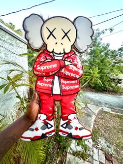 Handmade resin supreme call Walmart decor Handmade resin supreme kawsl Walmart de