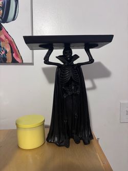 Halloween decor