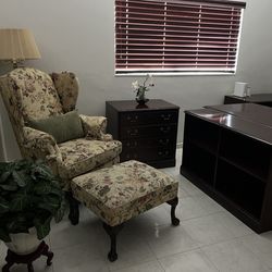 Wingback chair with ottoman