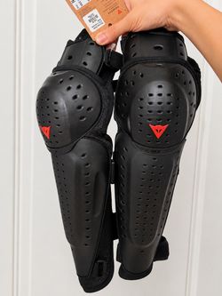 Dainese Knee V E1 motorcycle knee pads