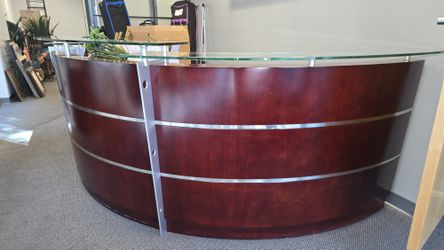Professional Receptionist Desk and chairs