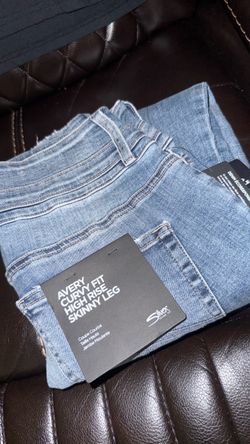 Silver Jeans Avery Curvy Fit High Rise Skinny
