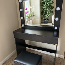 Vanity Desk With Mirror, Make Up Desk