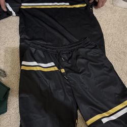 Boys sports shirt and shorts size large (NEW)