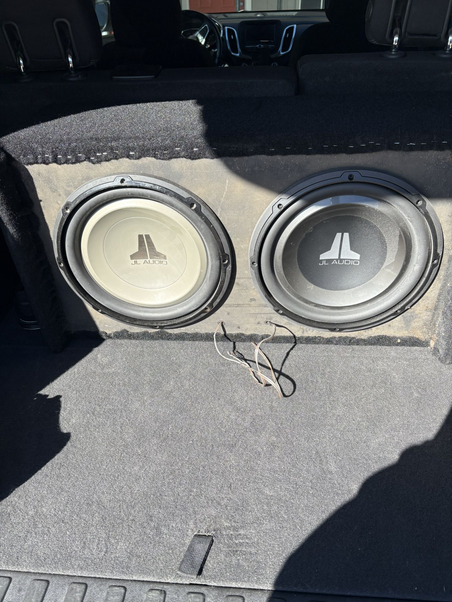 12 Inch JL Subs/ Box