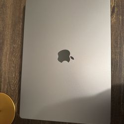 Mac Book Pro - 16 Inch 2023