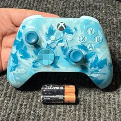 Microsoft Xbox Series X|S Wireless Controller Ice Breaker Special Edition